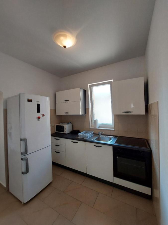 Apartments Maris Vranjic Exterior foto